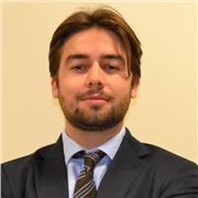 Laureando in giurisprudenza offre lezioni di diritto, storia e letteratura